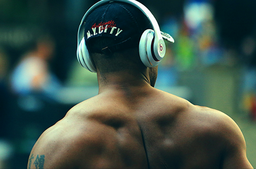  Does music help you train harder?